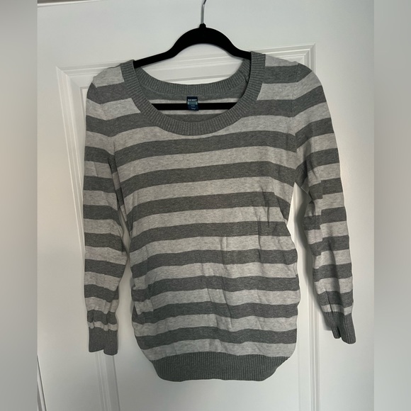 Maternity Sweater - Picture 1 of 2